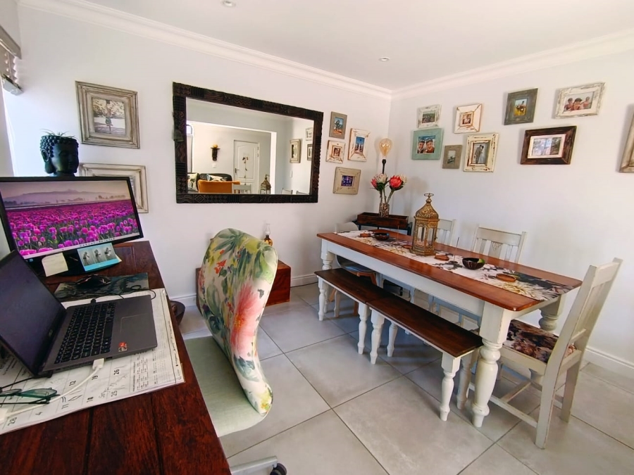 2 Bedroom Property for Sale in Island View Western Cape